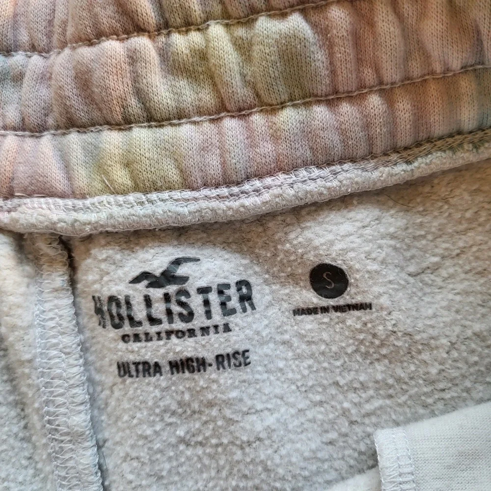 Hollister Malibu Tie Dye Sweat Shorts Ultra High Rise Pastel Fleece Small